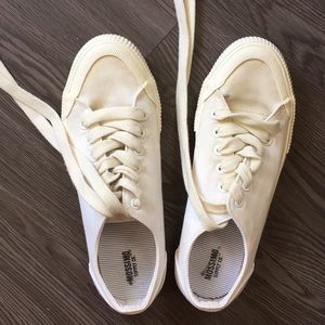 Mossimo White Shoes